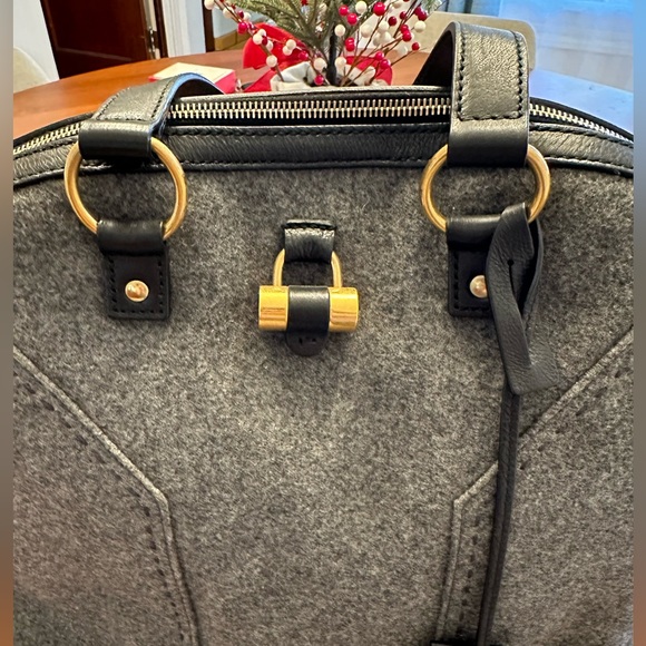 YSL XL Gray Muse Wool Shoulder Bag - Picture 3 of 17